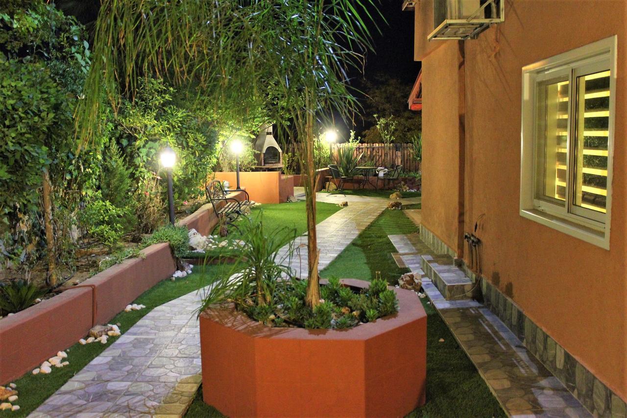 Dead Sea Sun Guest House Arad Exterior foto